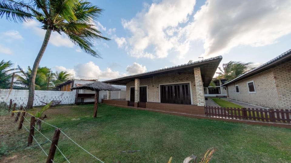 Property building, Day, Garden, Garden view