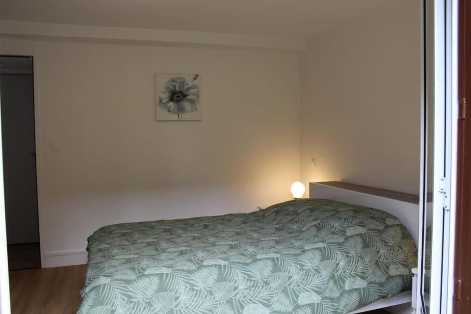 Appartement neuf 2 chambres avec jardin 2 places de parking securise a 300 metres de la plage Apartment in Nouvelle-Aquitaine