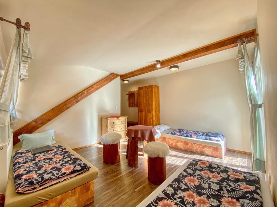 Bed, Photo of the whole room