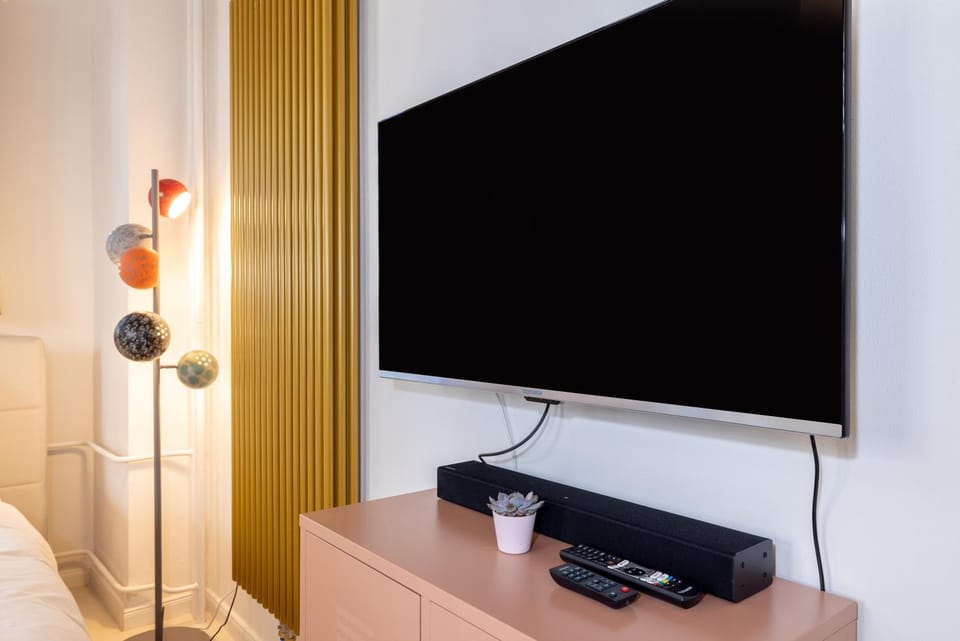 Communal lounge/ TV room, TV and multimedia, Evening entertainment