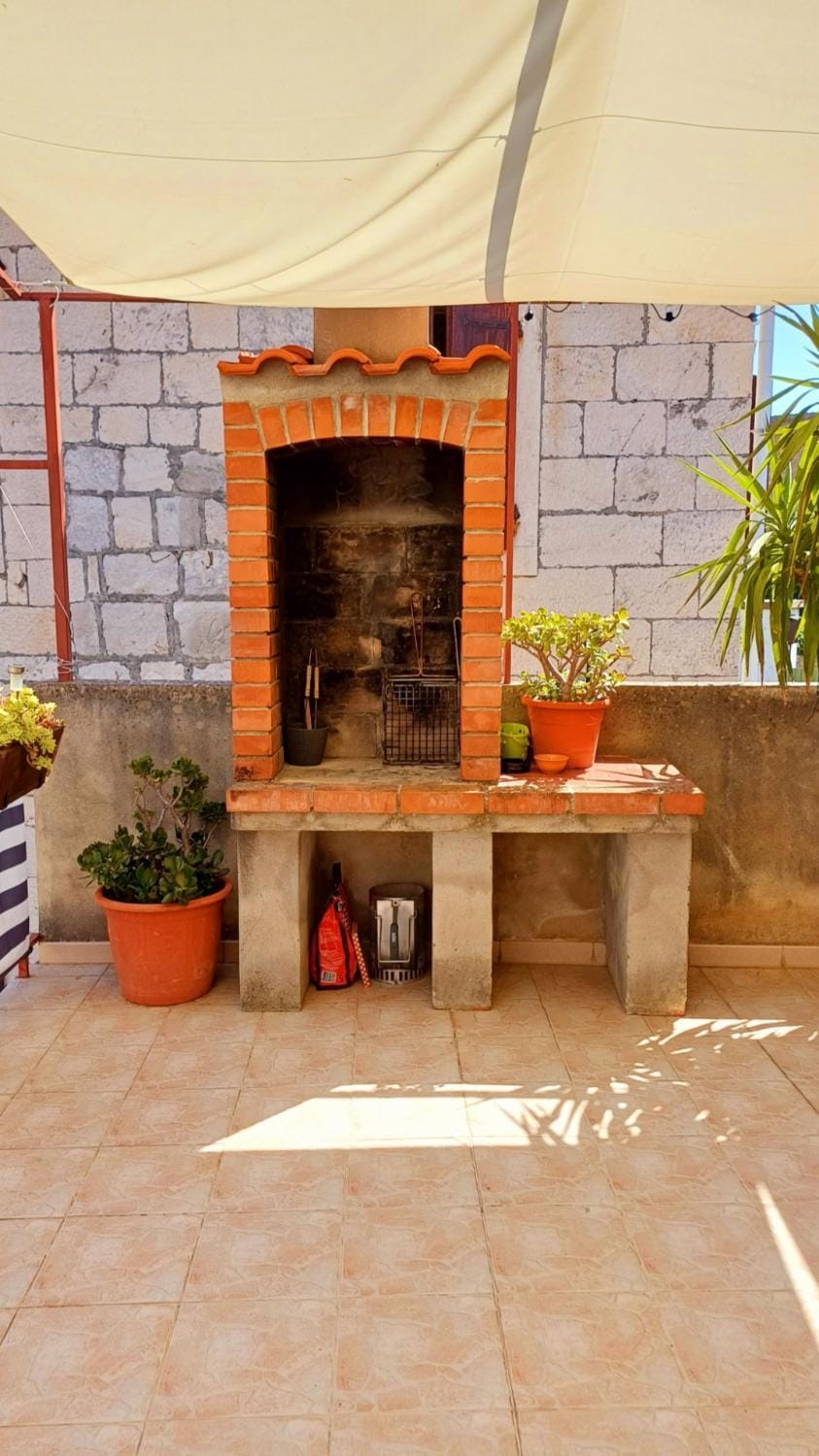 Day, BBQ facilities