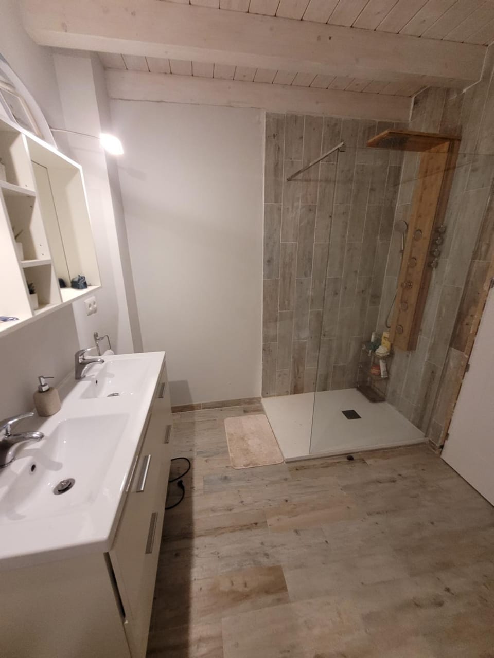 Shower, Hot Tub, bidet
