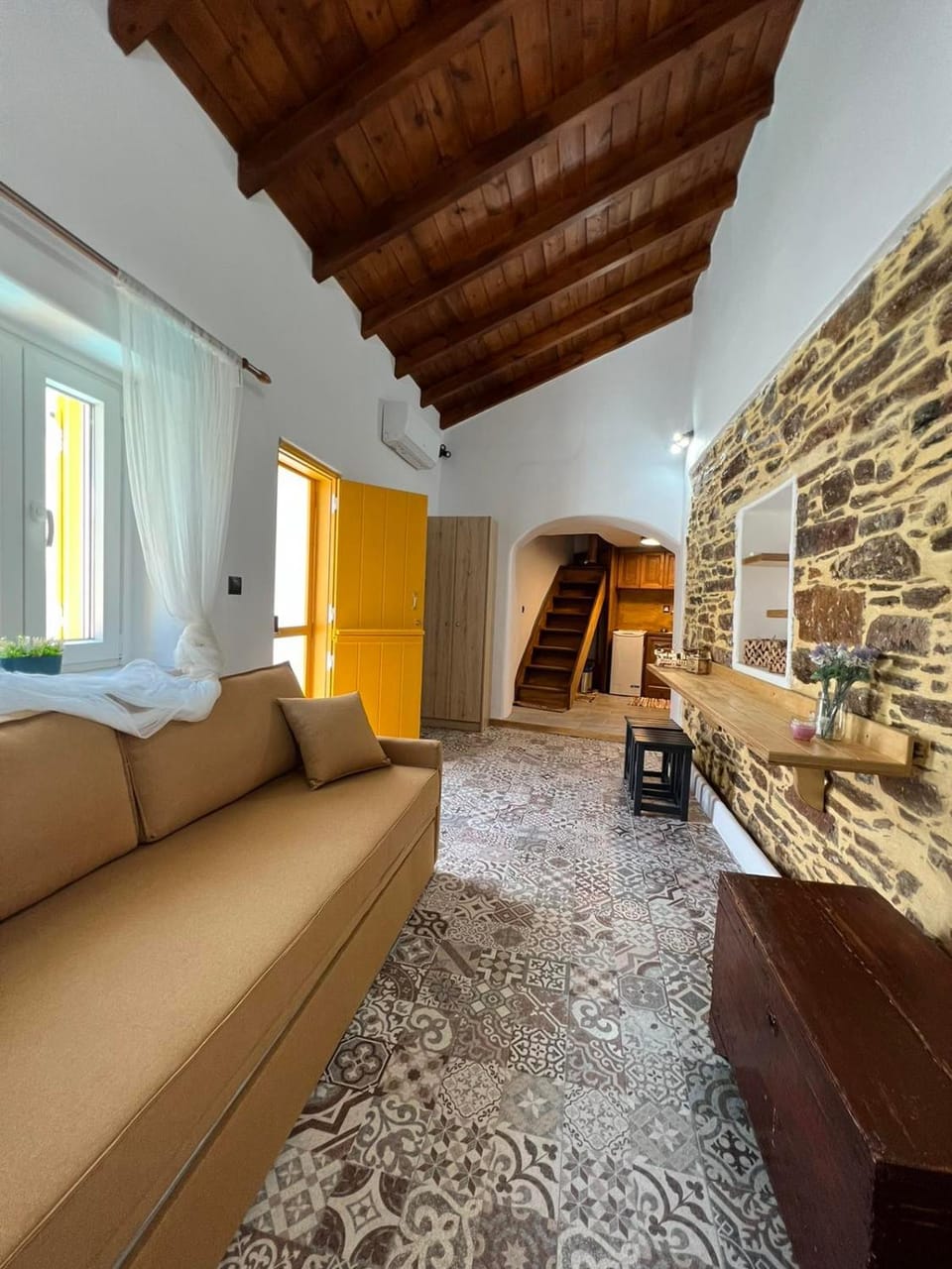 Κυθνος Δρυοπίδα, Στούντιο Χατζής House in Kea-Kythnos