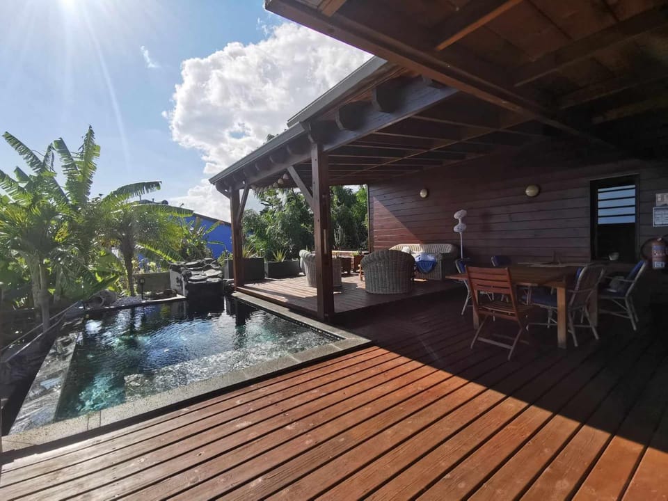 Patio, Swimming pool