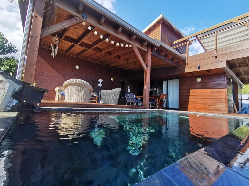 Patio, Swimming pool