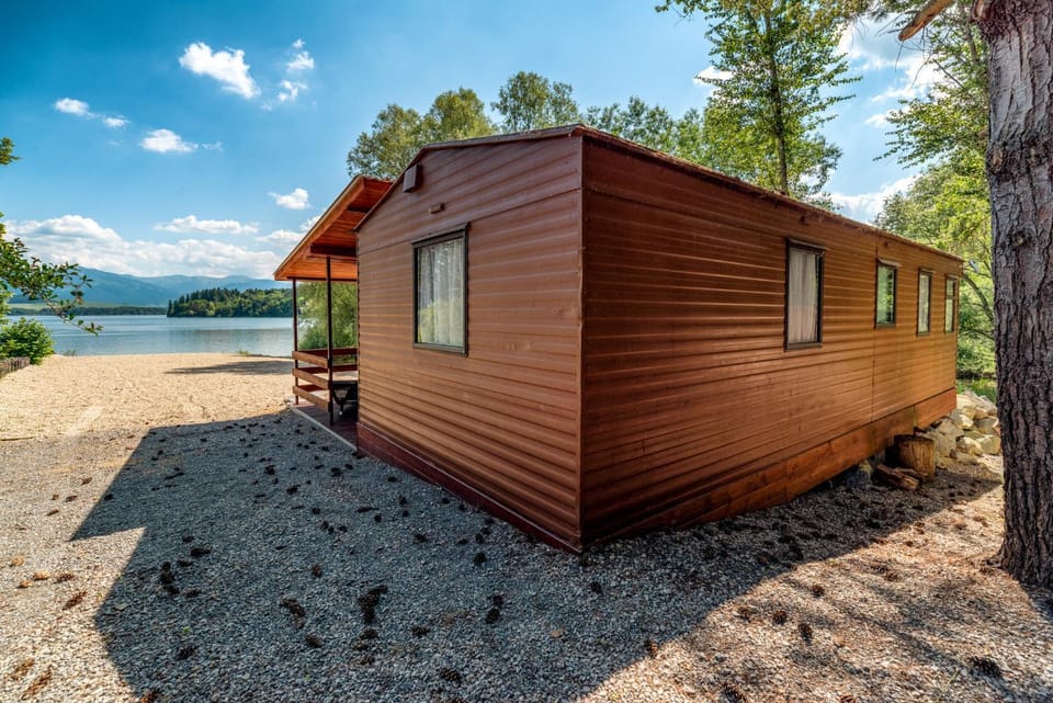 Property building, Natural landscape, Lake view