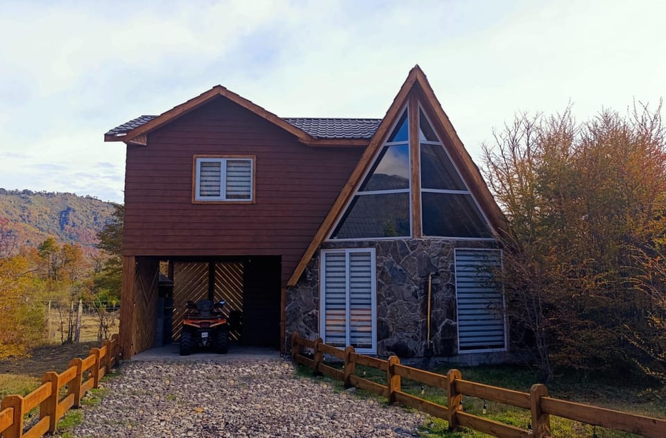 Cabañas Nevados Del Valle House in Araucania, Chile