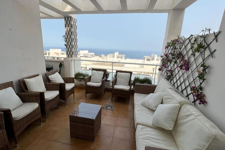 View (from property/room), Balcony/Terrace, Balcony/Terrace, Seating area, Sea view