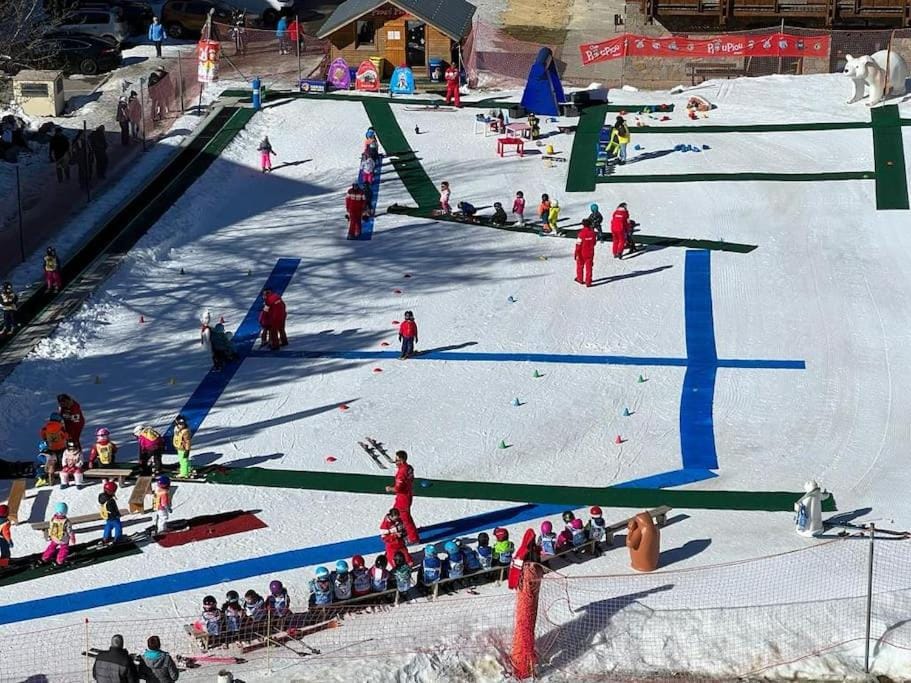 4 pers, pied des pistes, WIFI, Netflix, Lave-vaisselle Apartment in Les Deux Alpes
