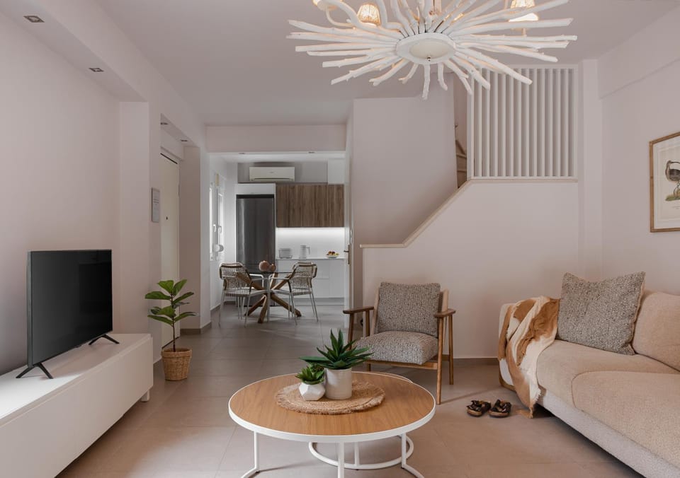 TV and multimedia, Kitchen or kitchenette, Living room, Dining area