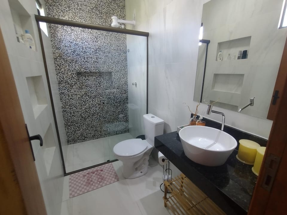 Shower, Toilet, Bathroom