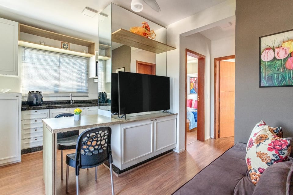 Communal lounge/ TV room, TV and multimedia, Kitchen or kitchenette, Living room, Dining area, oven