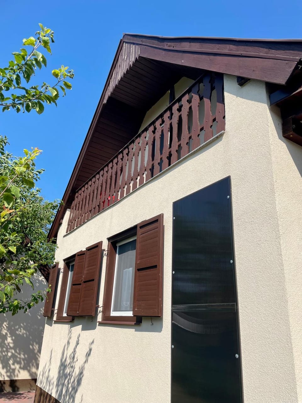 Property building, Day