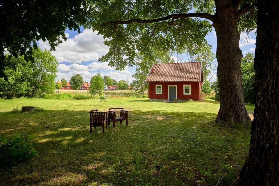Property building, Spring, Day, Natural landscape, Summer, Garden, Garden view, pet friendly
