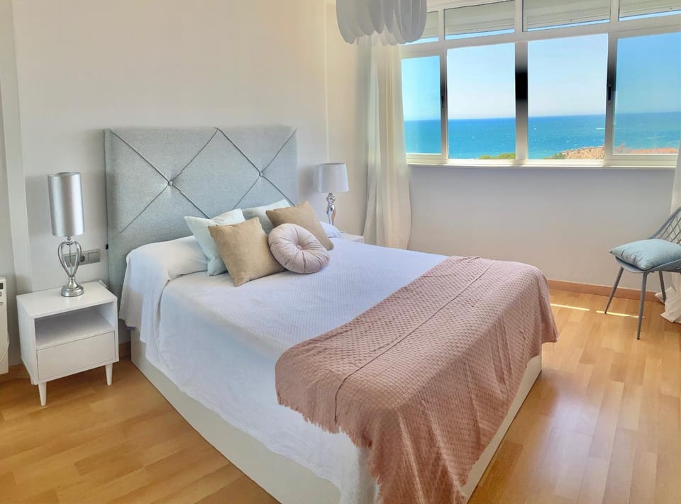 Bedroom, Sea view