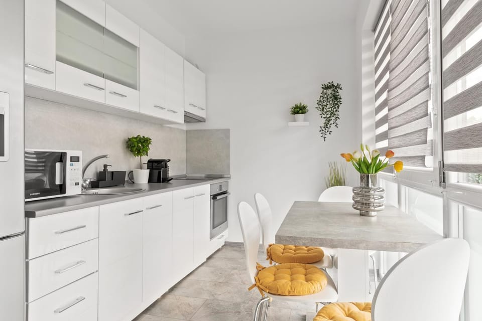 Coffee/tea facilities, Kitchen or kitchenette, Dining area, minibar, pet friendly, stove