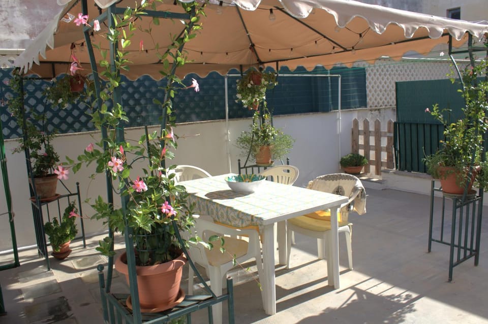 Balcony/Terrace, Garden view