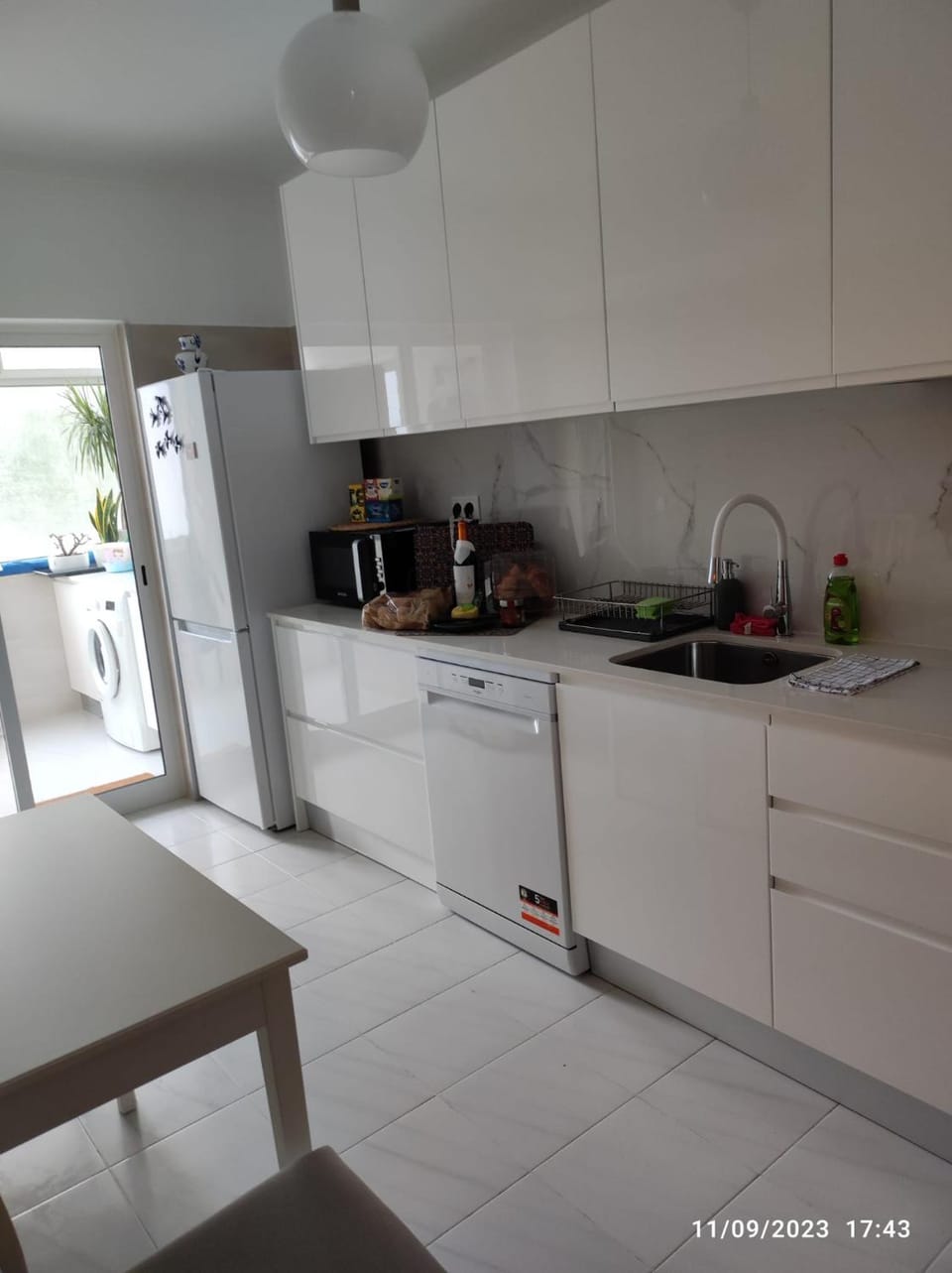 dishwasher, washing machine, kitchen