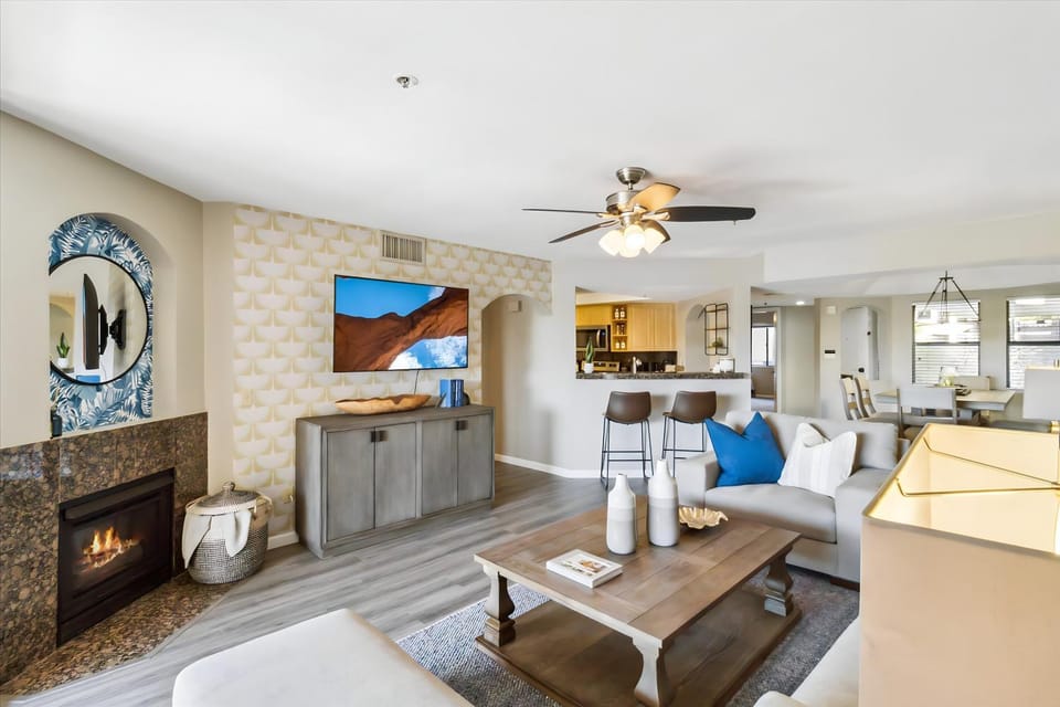TV and multimedia, Living room, flat iron