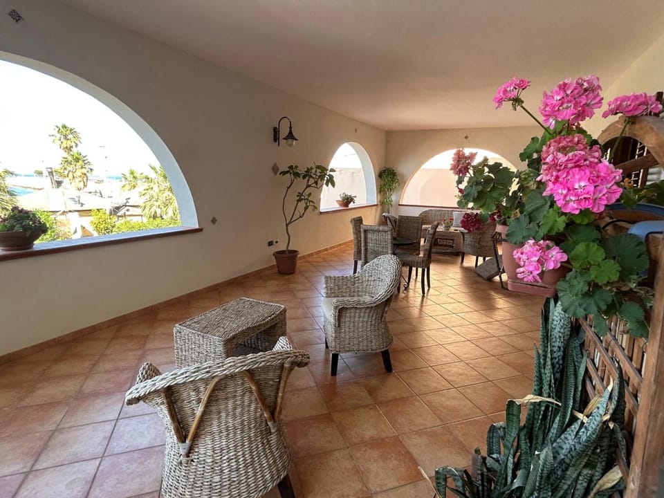 View (from property/room), Balcony/Terrace, Seating area