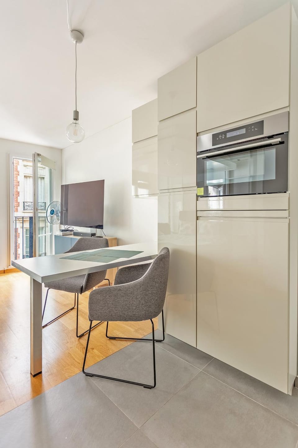 Arc de Triomphe Luxury Place Apartment in Paris