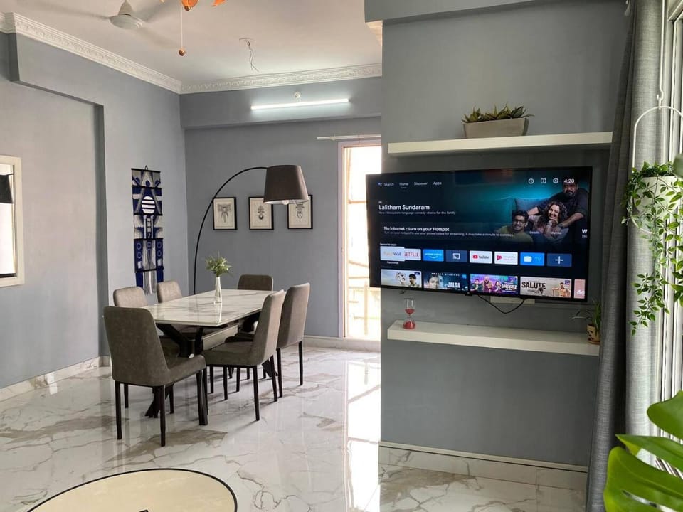 TV and multimedia, Dining area