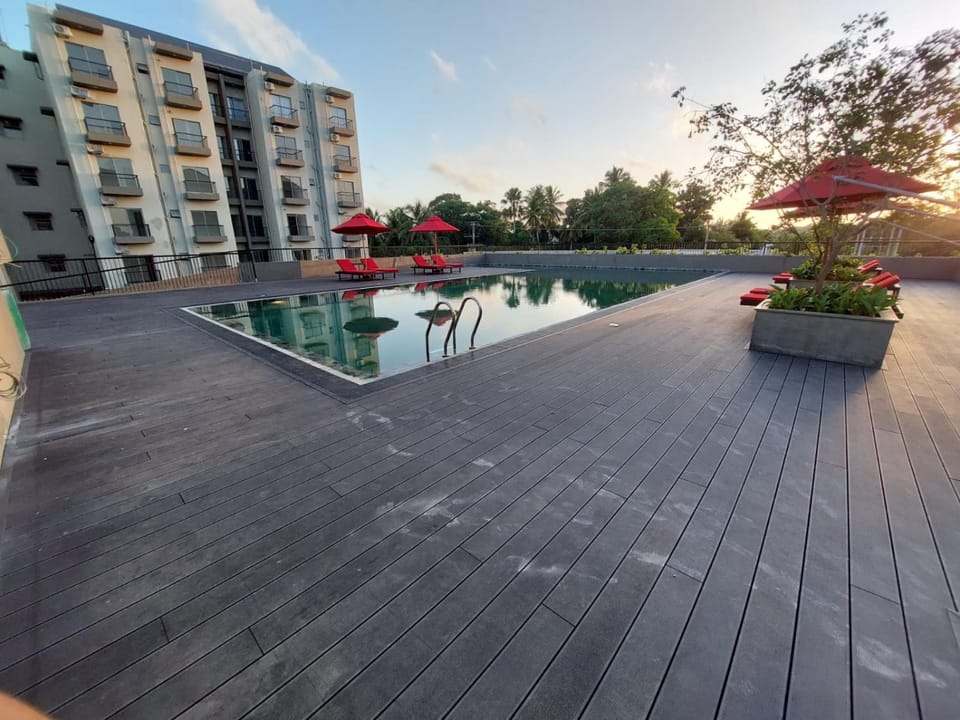 Pool view, Swimming pool
