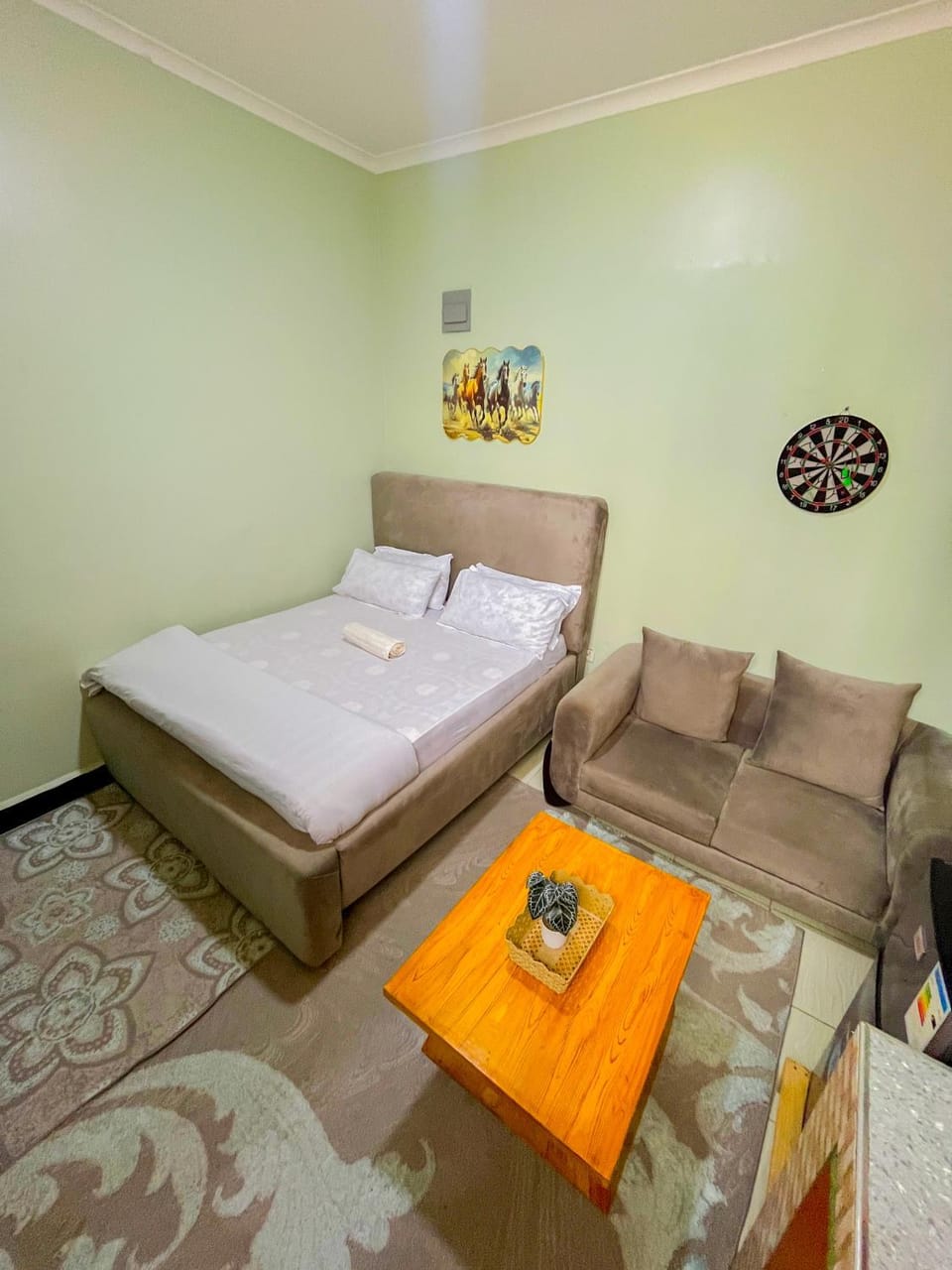Photo of the whole room