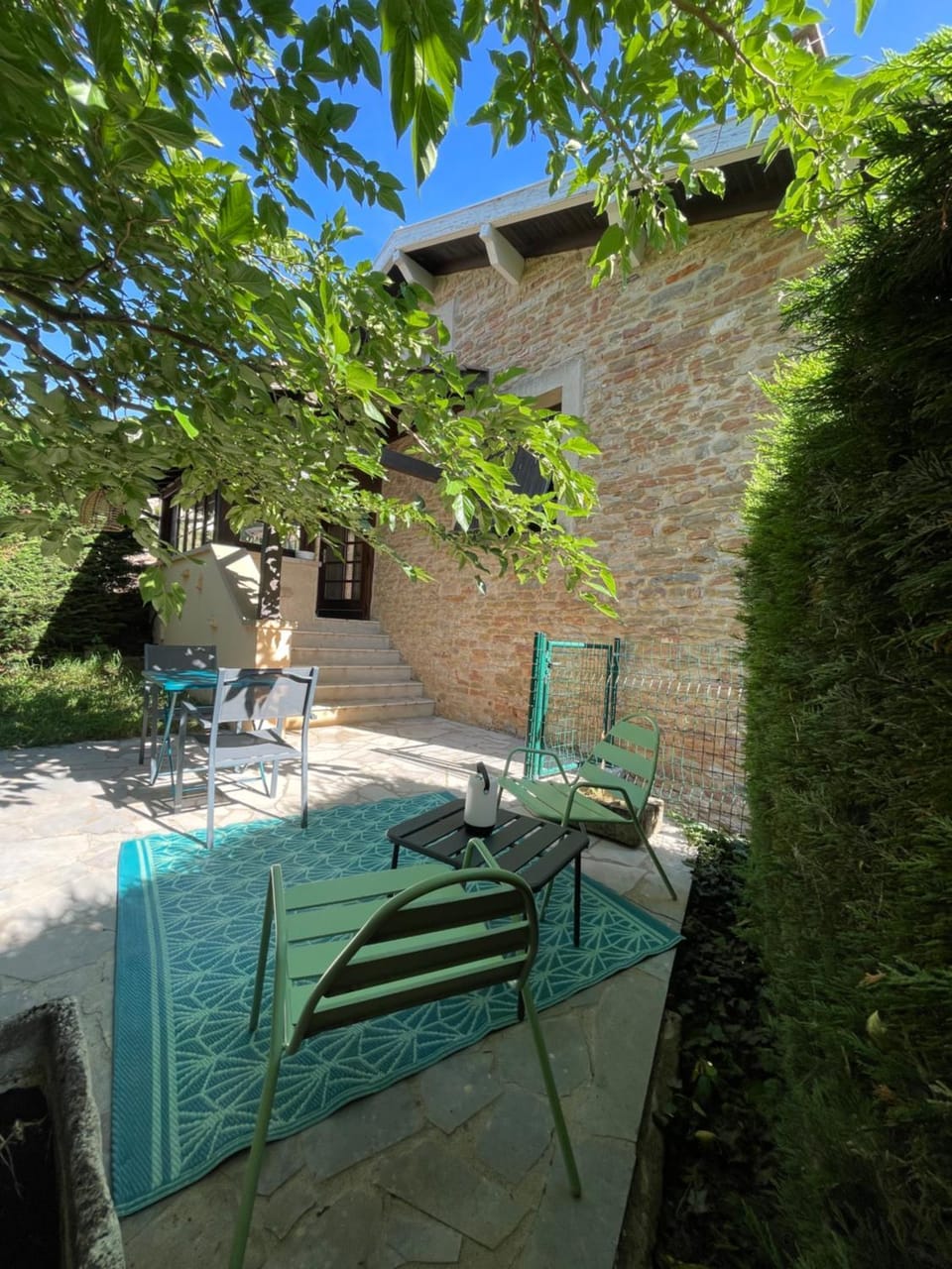 Maison au pied de la Roche House in Bourgogne-Franche-Comté