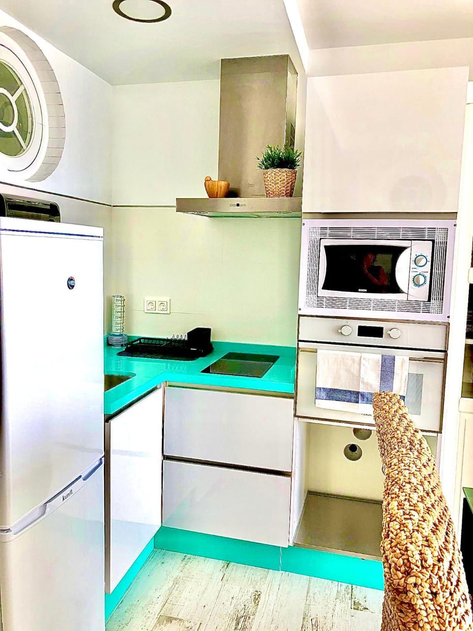 Kitchen or kitchenette, minibar, pet friendly, stove, toaster