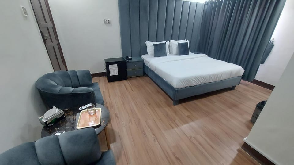 Arena Lodge Guesthouse Bed and Breakfast in Islamabad