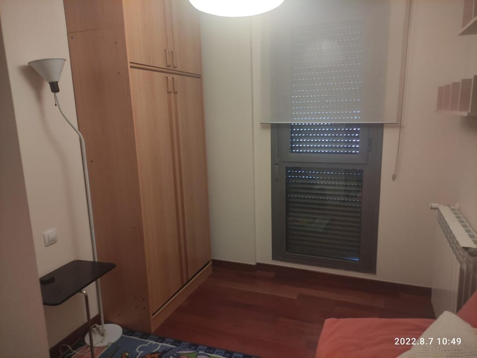 Bedroom, bunk bed
