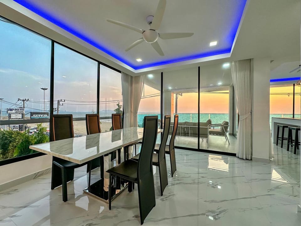Seating area, Sea view