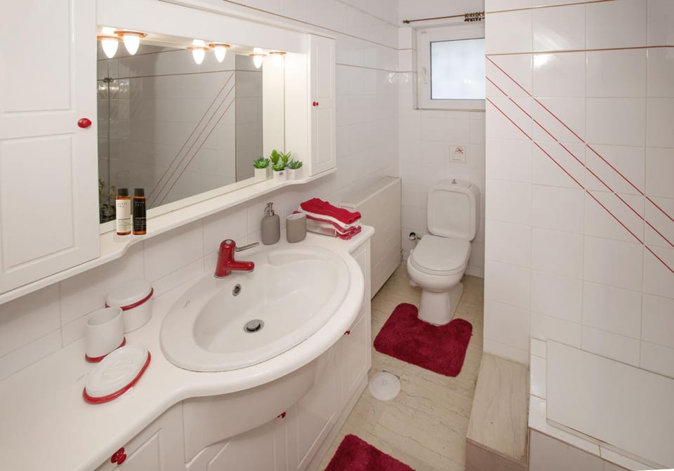 KORALIA MARATHON VILLA Villa in East Attica Regional Unit, Greece