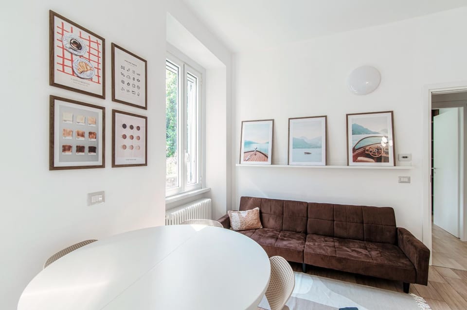 Living room, Decorative detail, Seating area