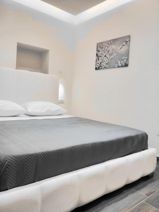 Carpe Diem Suite Apartment in Corfu, Greece