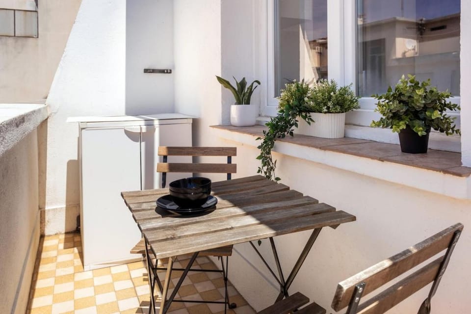 Studio cosy climatisé avec balcon hypercentre Apartment in Nice