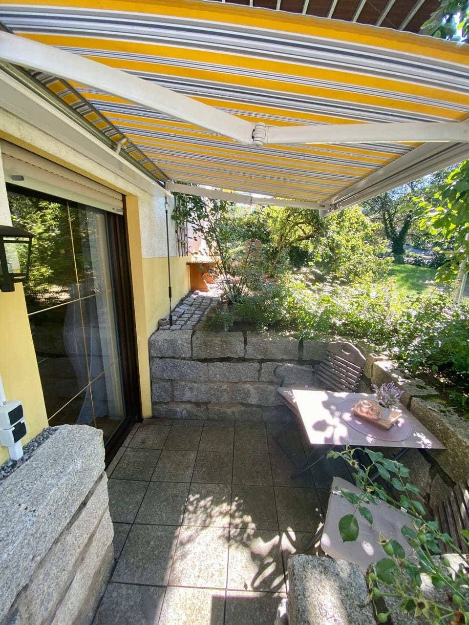 Facade/entrance, Balcony/Terrace