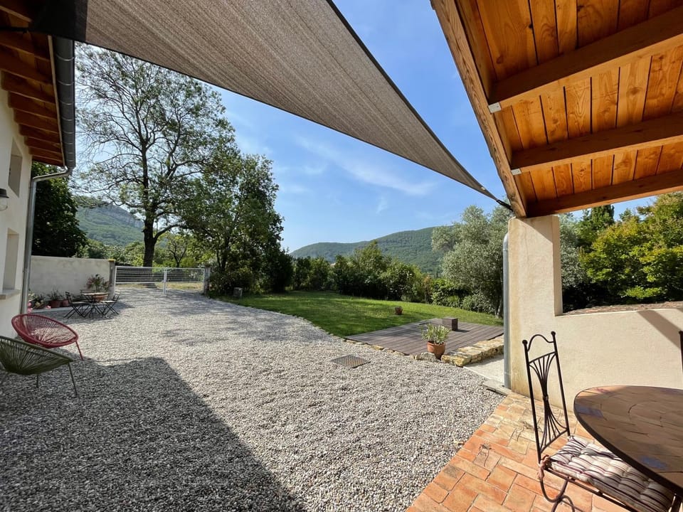 Patio, Garden, Garden view, Mountain view
