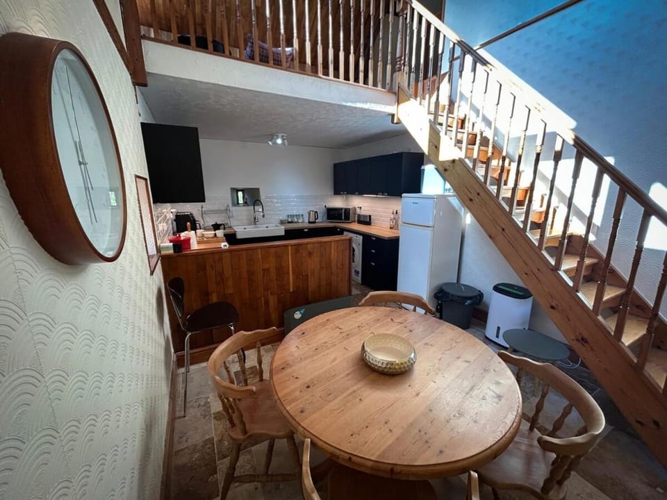 Peaceful detached stone cottage House in Pays de la Loire