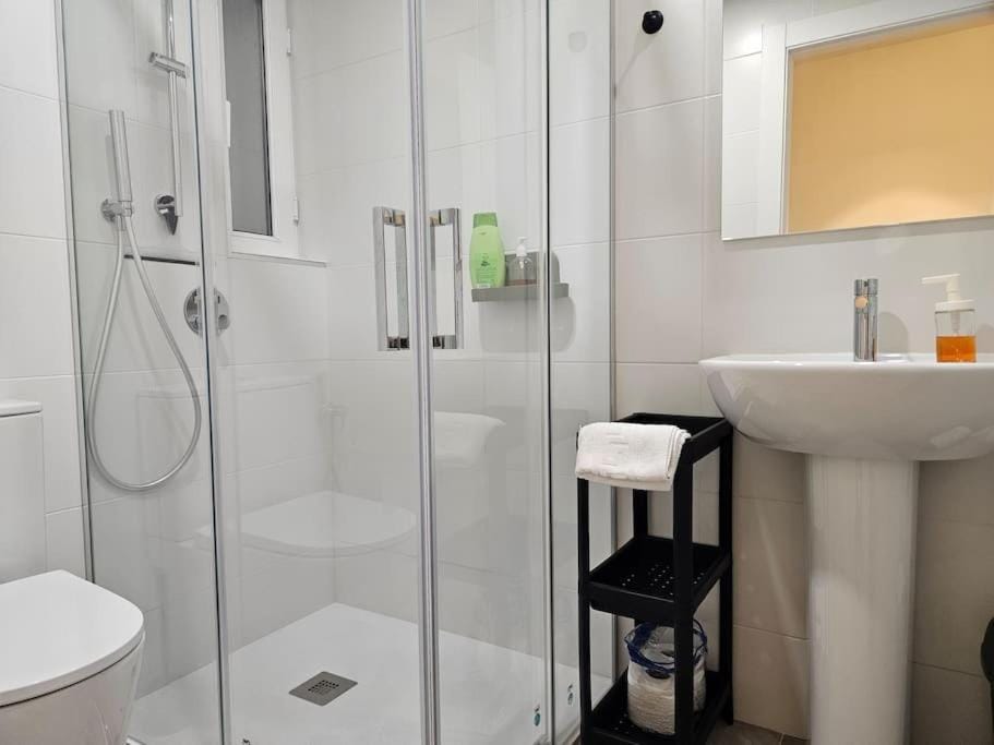 1A100 Moderno y acogedor by R2R Consulting Apartment in Gijón