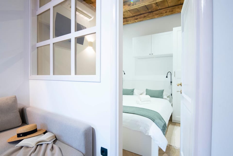 Bed, Bedroom