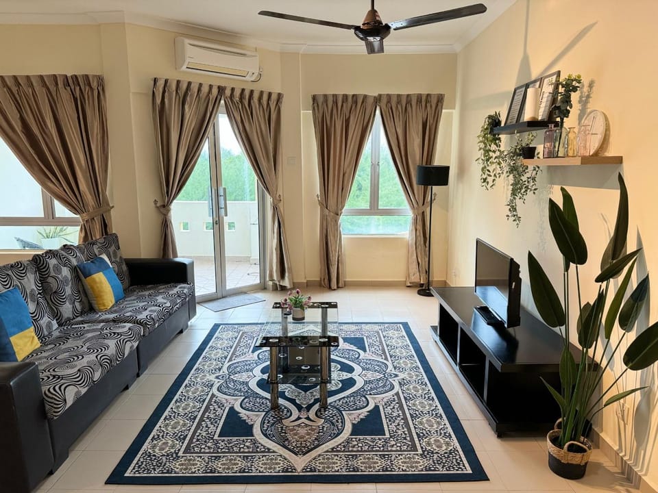 Desaru Beach Resort Family Suite 5GWifiNetFlix D3A13 Apartment in Johor