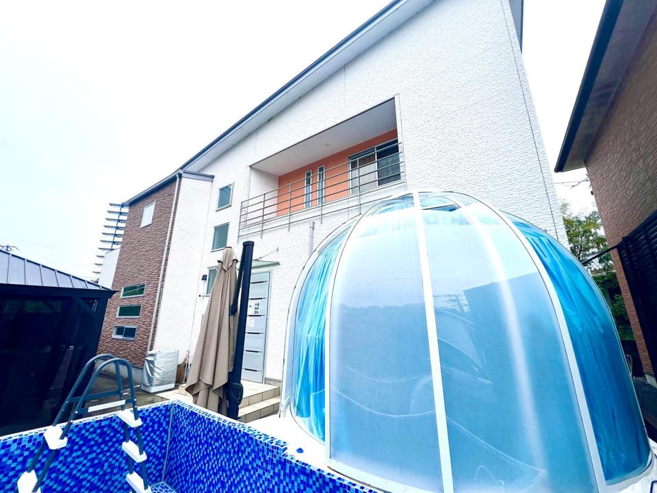 Property building, Day, Hot Spring Bath, Pool view