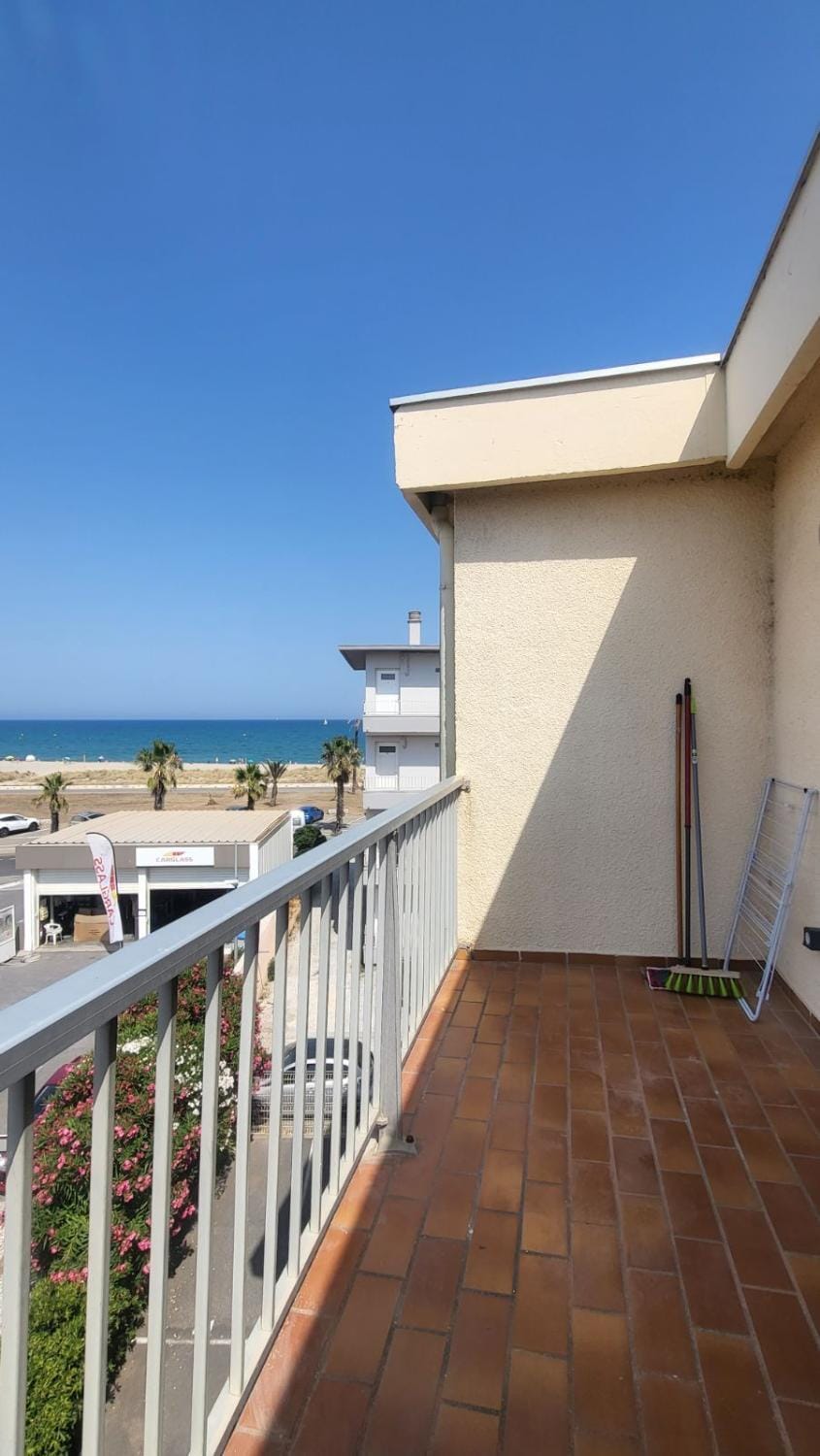 Vu mer, refait à neuf, spacieux, agréable, hôte reactif Apartment in Saint-Cyprien