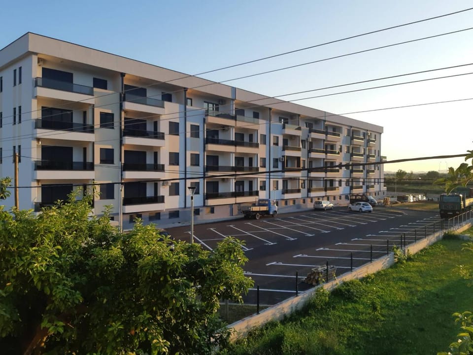 Property building, Neighbourhood, Street view, Parking