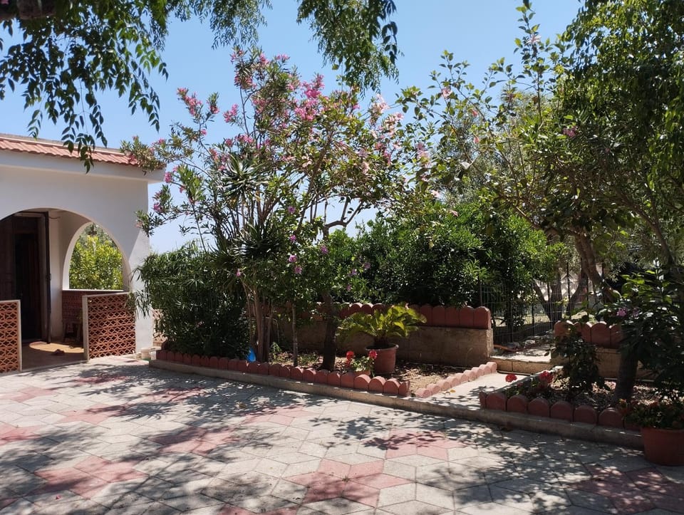 Jasmine House, Viale Kennedy, Santa Maria del focallo House in Santa Maria del Focallo