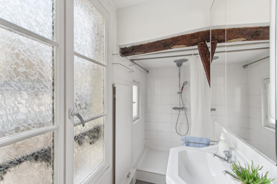 Shower, Bathroom, towels