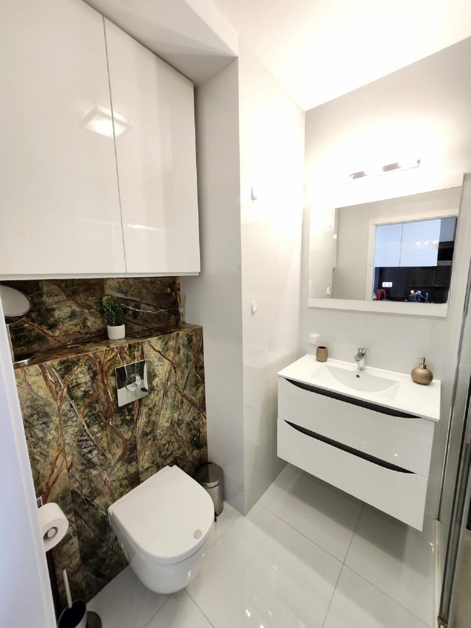 Toilet, Bathroom