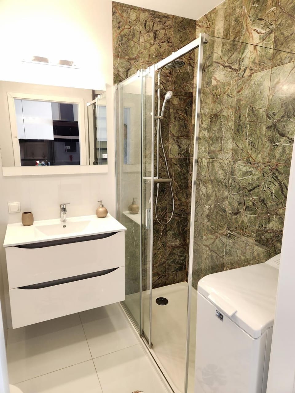 Shower, Bathroom